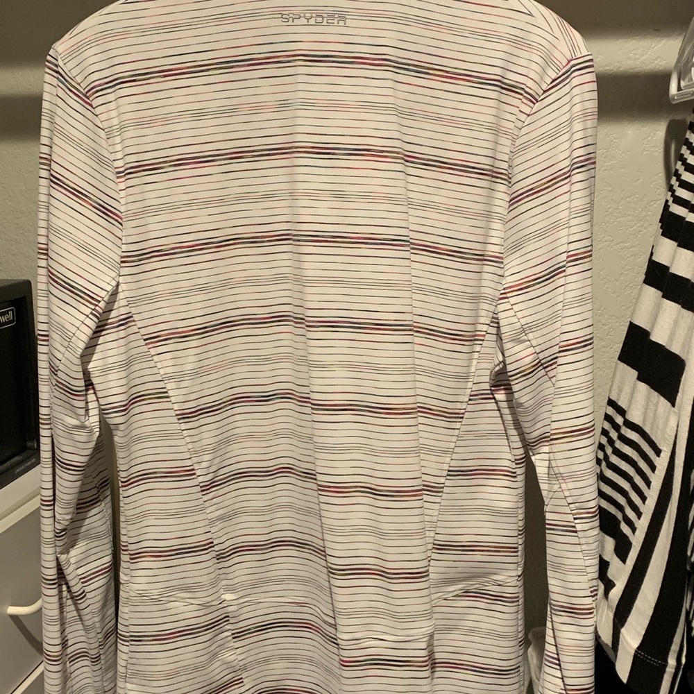 Spyder long sleeve 1/2 zip mock turtle neck top. - Picture 5 of 8
